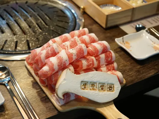 Saenghwalsaengdon Guseo Main Branch Galbi (Korean Short Ribs) 2