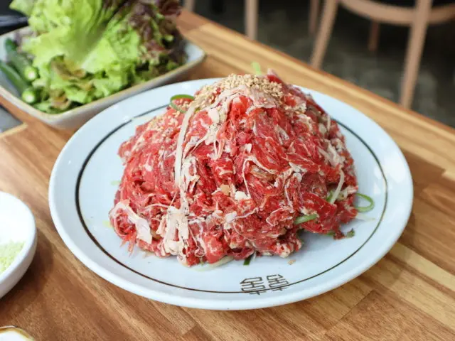 Gwaenchaneunsikdang Jinyeong店 薄切五花肉 1