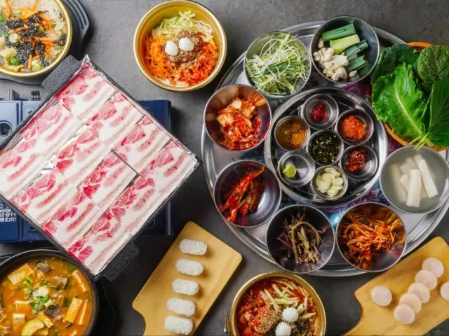 Ilnaengjip Hwaseongneungdong Main Branch Naengsam (Frozen Pork Belly) 1