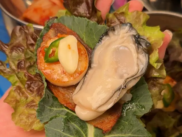 Ilnaengjip Hwaseongneungdong Main Branch Naengsam (Frozen Pork Belly) 2