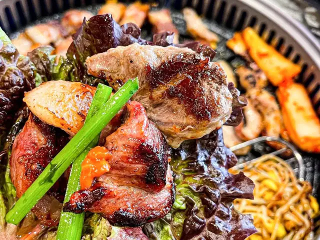 Meokeobwa Dwitgogi Korean Beef BBQ (Hanwoo) 1