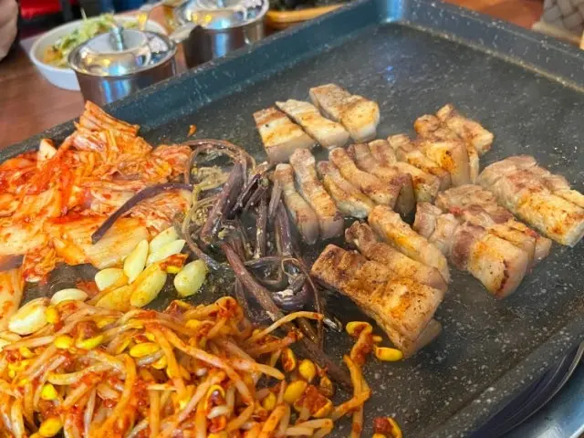 Bujadwaeji Late-Night Korean BBQ 3