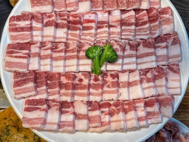 Kkotdwaejihauseu Photos 1