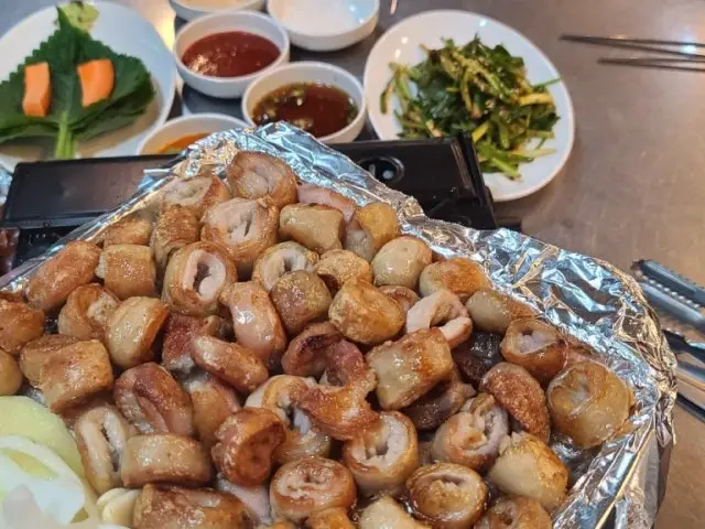 Wangsipri Susanghanmakchang Doseonsageori Branch Korean BBQ 1