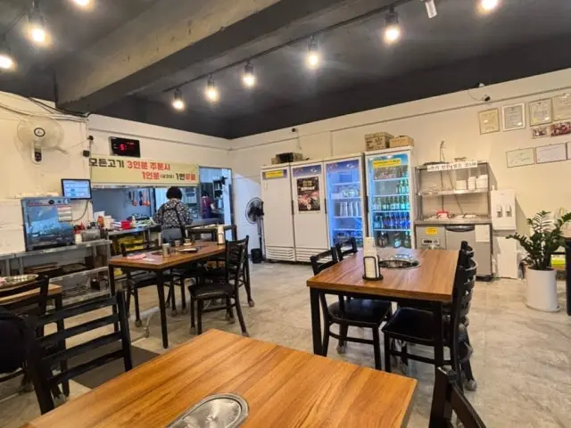 무쇠벼루생삼겹살부대찌개 가성비 사진 3