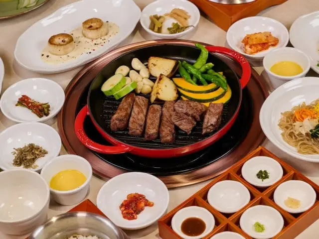 Sukseongsidae Rotdebaekhwajeom Dongtan店 豬排骨 1