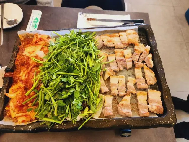 미나리우리삼겹 신도림직영점 삼겹살 사진 2