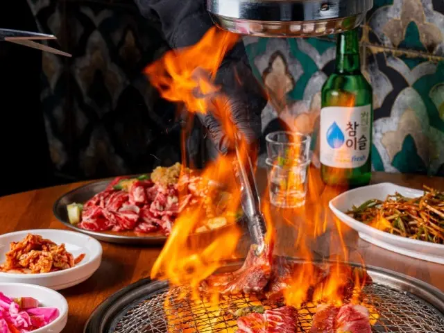 Gogigupneunbangatgan Incheonjuan Branch Galbi (Korean Short Ribs) 1