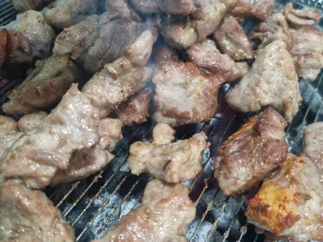 Handonchamsutkkogi Mungyeongjeomchon Branch Korean BBQ with Private Rooms 2