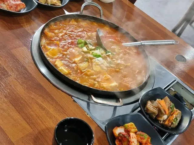 Gogimyeongga Yukhoe (Korean Beef Tartare) 1