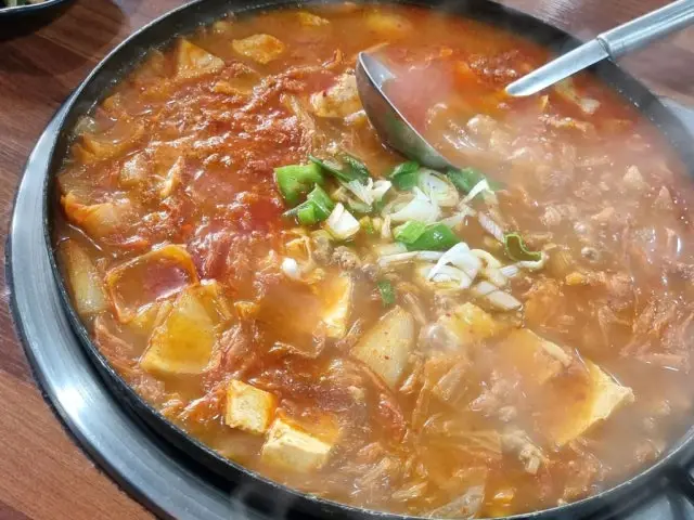 Gogimyeongga Yukhoe (Korean Beef Tartare) 2