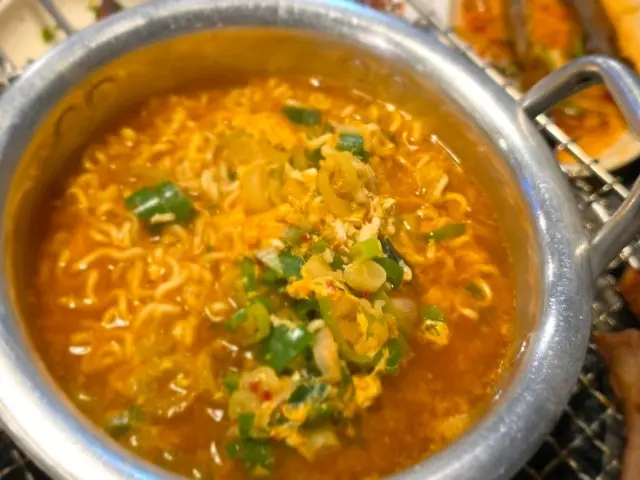 Banyawolmakchang Oncheon Branch Makchang (Grilled Intestines) 2