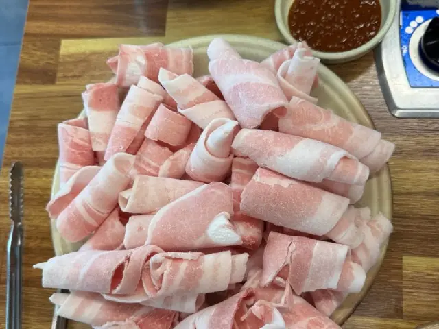 Ttungttaengisamgyeopsal Daepae (Thin-Sliced Pork Belly) 1