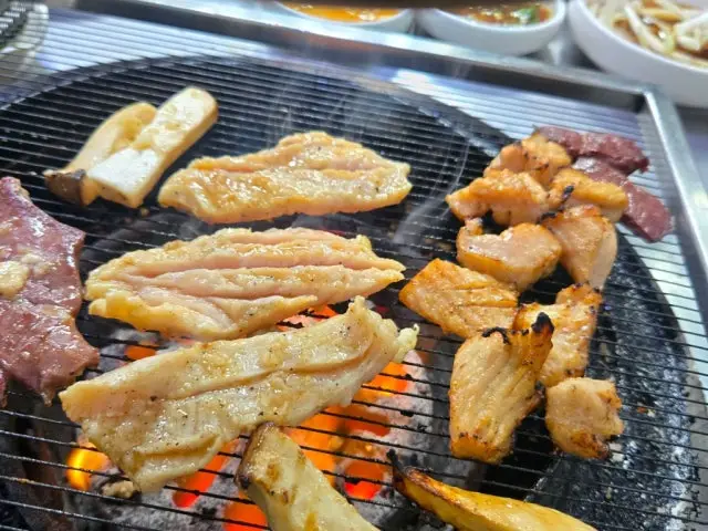 Daeyangyanggopchang 一人烤肉 2
