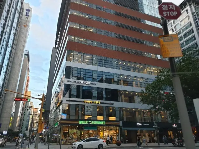 Sindosegi Gangnamyeok店 家族向け焼肉 1