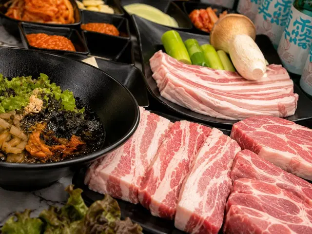 Dwaeminine Mukdong店 烤肠 1
