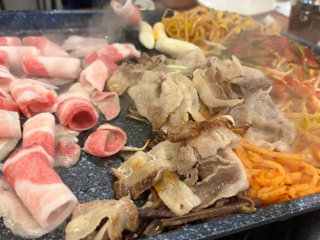 Daebakgogitjip Gokbanjeong Branch Galbi (Korean Short Ribs) 2