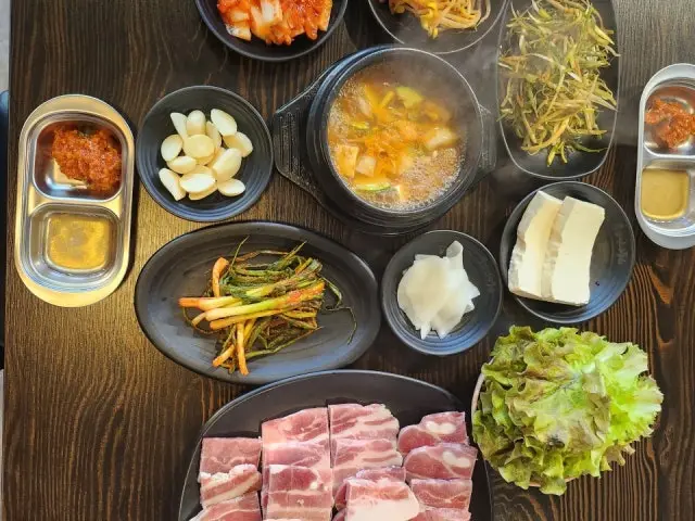 염창골목냉삼겹살 사진 2