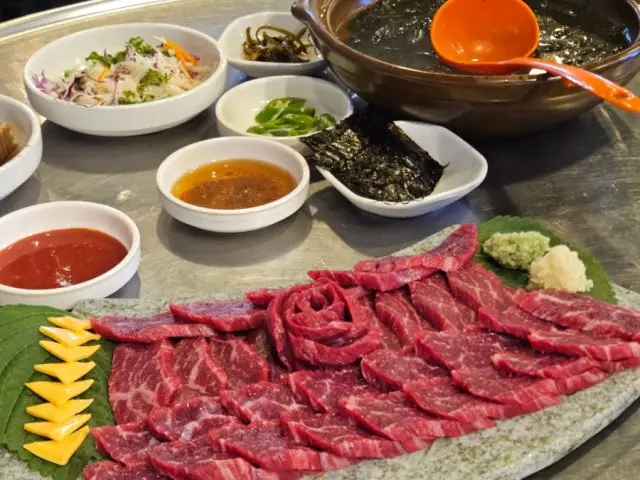 Yuksayukhoe 深夜烤肉 3