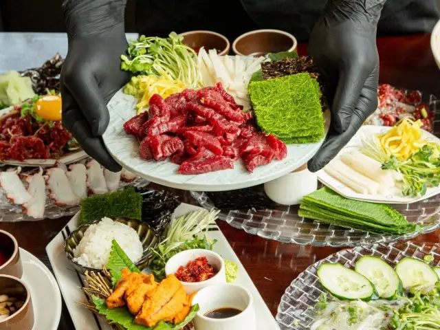 Yukhoegwanbeulraek Sinyongsan Branch Family Korean BBQ 1