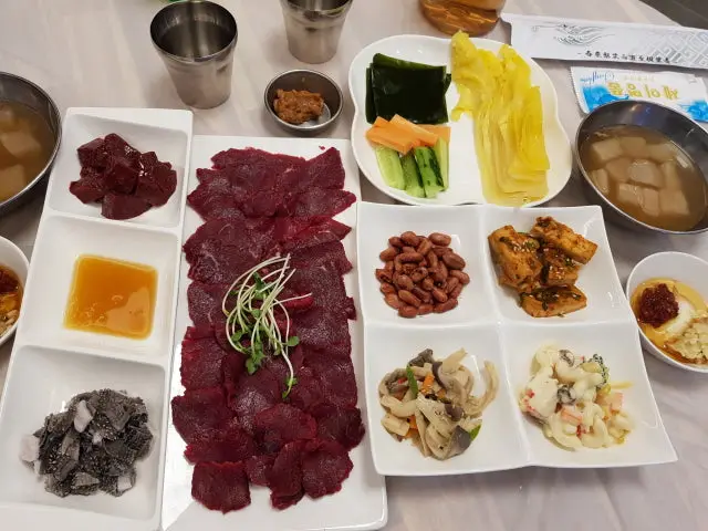Deulseong Mungtigi Photos 2