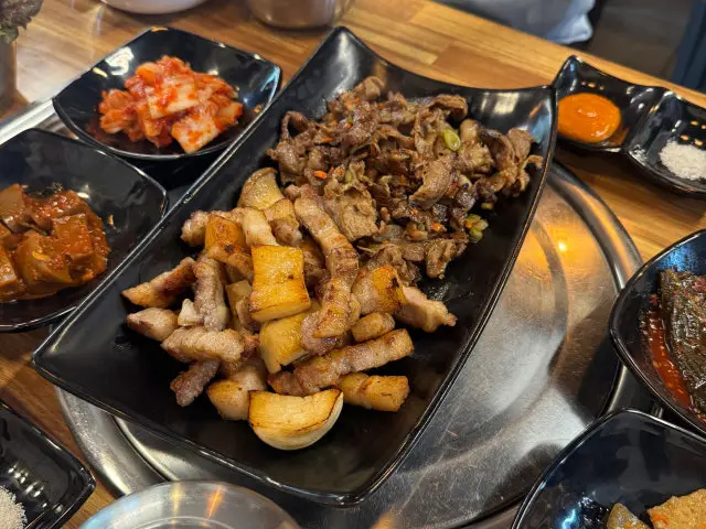 논현삼겹 소고기·한우 사진 3