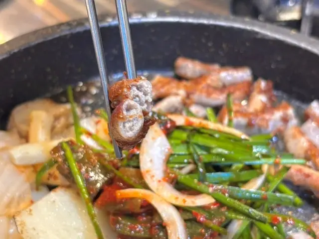 Gunjadaehangopchang Gangreunggyodongtaekji Branch Beef Gopchang 3