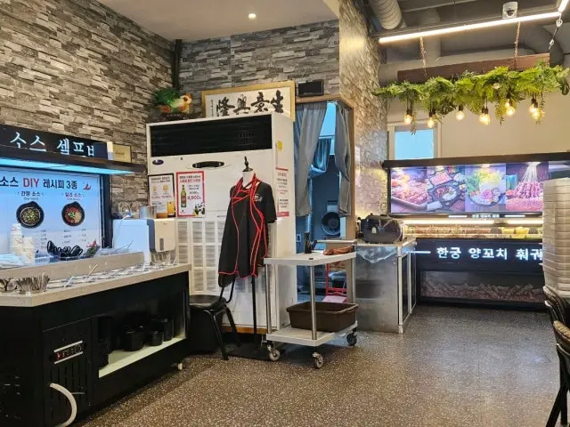 Hangung Yangkkochihwogwo Gungdong Branch Cheap Korean BBQ 3