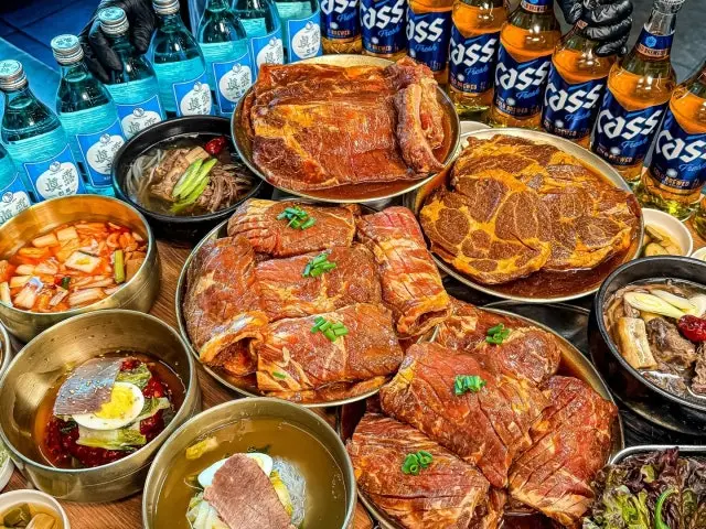 Heungbugol Sutbuldwaeji Wanggalbi Yeongdeungpo店 牛排骨 1