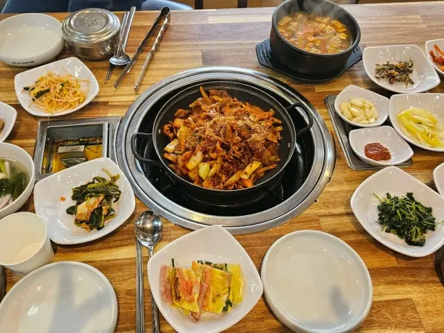 Namgangsutbulgalbi 烤肉 2