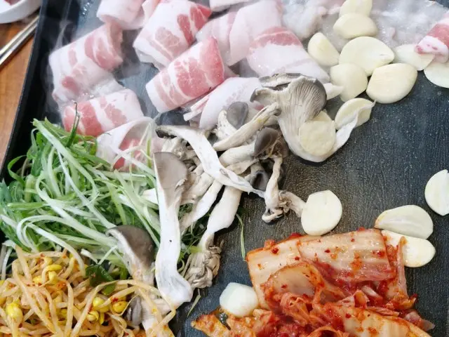 Daeboksamgyeopsal Namchon 總店 烤肉午餐 2