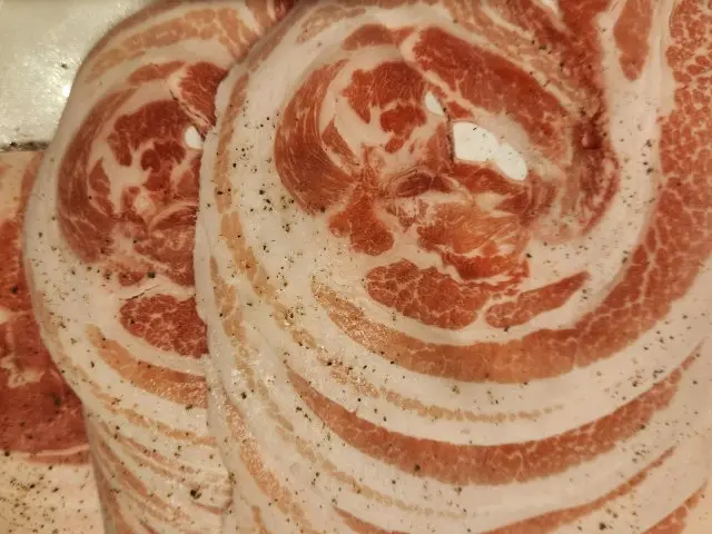 Nalmadadaebaknaneunjip Mandeok Branch Daepae (Thin-Sliced Pork Belly) 3