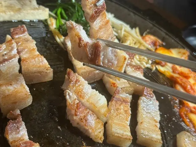 Sigolsotttukkeongsaengsamgyeopsal 一人烤肉 3