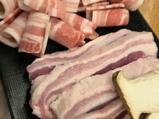 Mijanggogitjip Daepae (Thin-Sliced Pork Belly) 2