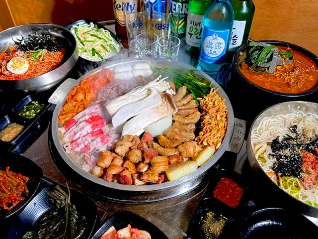 Jinsugopchang Daejeonbongmyeong店 コプチャン(ホルモン焼き) 1