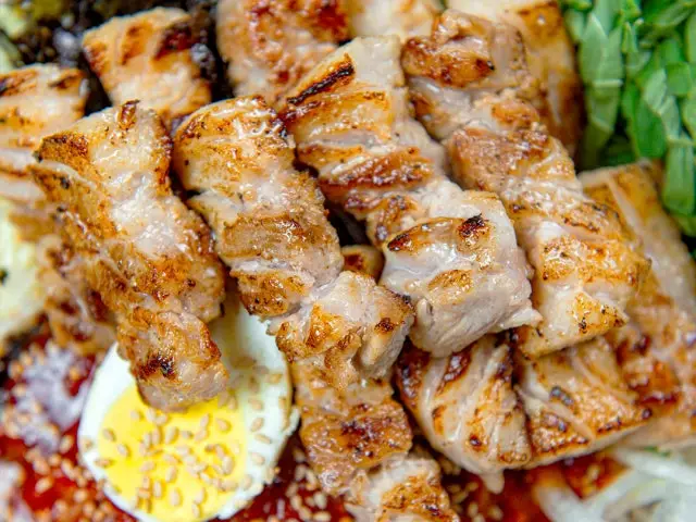 Geobukidongne Busansuyeong Branch Daepae (Thin-Sliced Pork Belly) 1