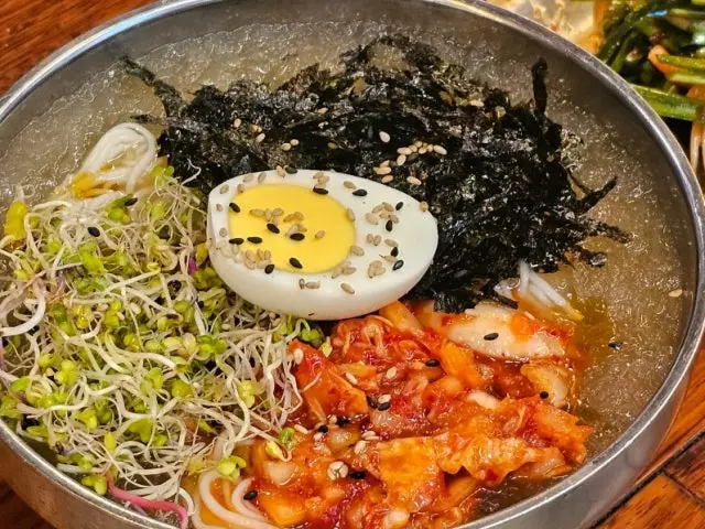 Gimhyeongjegogiuicheolhak Dunsansicheong店 一人焼肉 3