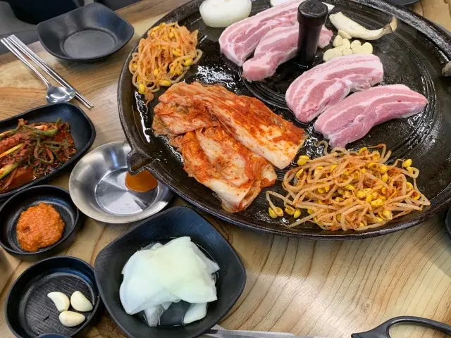 수락골 솥뚜껑 삼겹살 삼겹살 사진 1