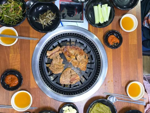 Bokdwaejisutbulsikyuksikdang Photos 3