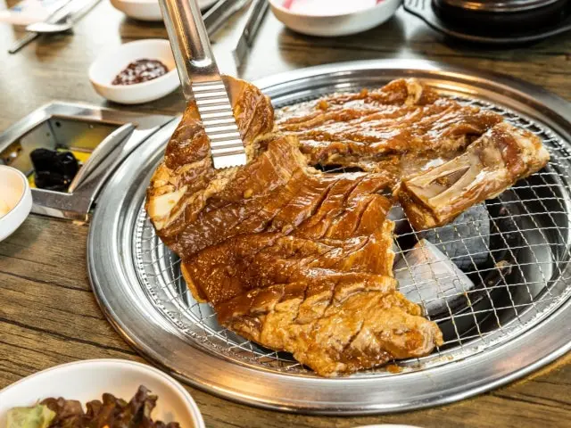 Gohyangmaeulsutbuldwaejigalbi Korean BBQ 2