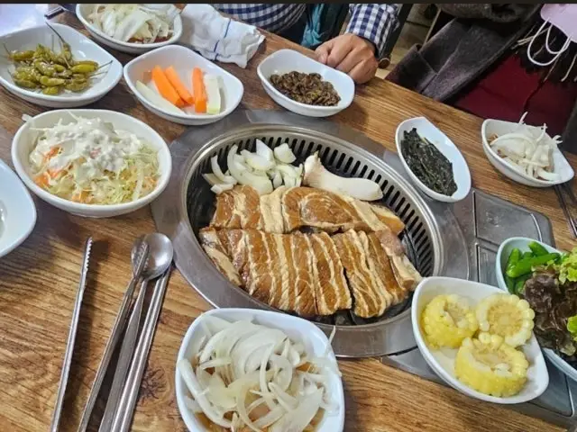 Baekusutbulgalbi Charcoal-Grilled Galbi 1