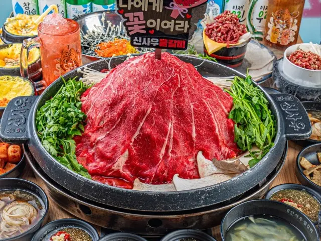 Sinsaumulgalbi Seodaesindong Branch Galbi (Korean Short Ribs) 1