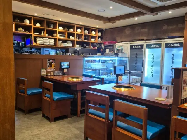 Soulgalbi Yeouido Branch Black Pork (Heukdwaeji) 3