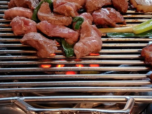 Humchinjapgogi Samgyeopsal (Pork Belly BBQ) 2