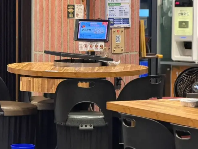돈벼락김치삼겹살 장안동본점 노포 사진 3
