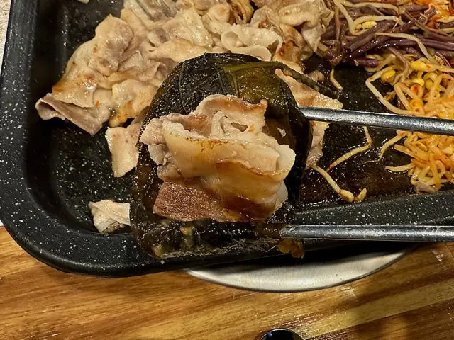 Anseobang Daepaesamgyeopsal 薄切五花肉 3