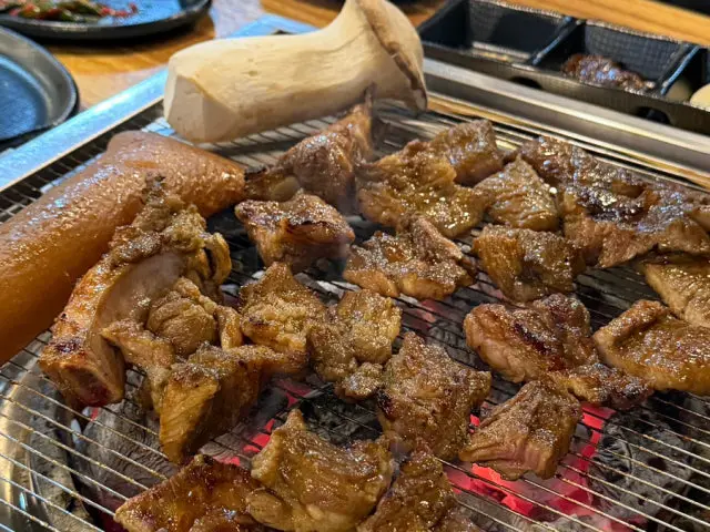 Ssangdungidwaejigalbi 猪横膈膜肉 3
