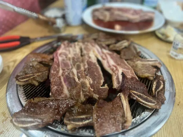 Jagalchisutbulgui Samgyeopsal (Pork Belly BBQ) 3