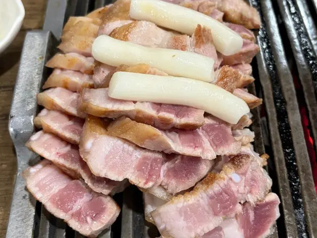 Gaojumeokgui&makchang 五花肉烤肉 3