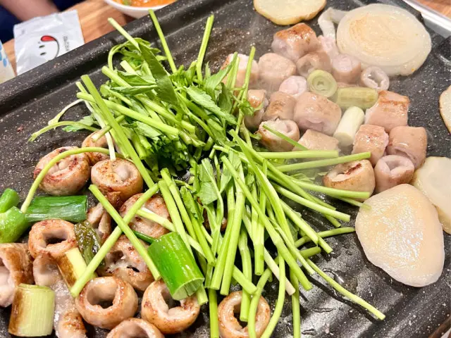 Buyeosikpum Janggeumidaegumakchang Gopchang (Grilled Intestines) 2